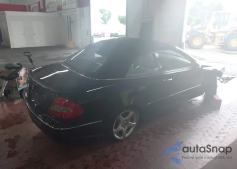 2006 Mercedes-Benz Clk 500 из США, поврежденный, VIN WDBTK75J66F176511
